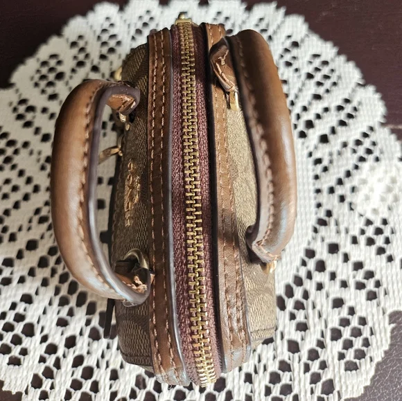 Coach Brown Bag Charm - Picture 5 of 8